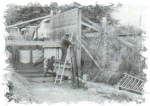 Bau der 5 Meter hohen Stützmauer 1972...